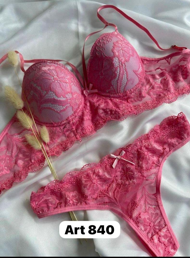 Conjunto tasa soft de encaje doble tira, con colaless entera,Celi.