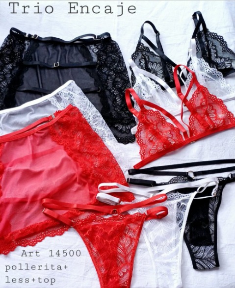 Conjunto erótico con pollerita regulable.