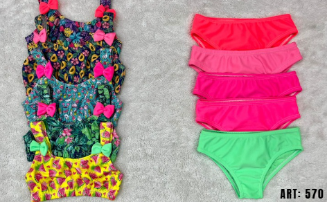 Bikini de bebé estampadas.