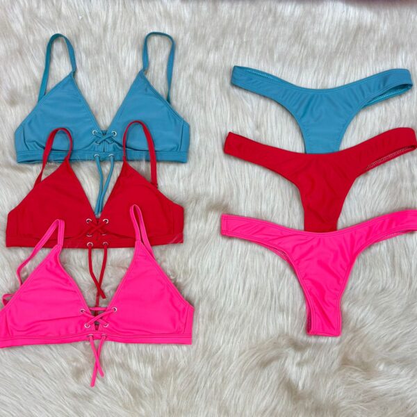 Bikini con colaless entera.