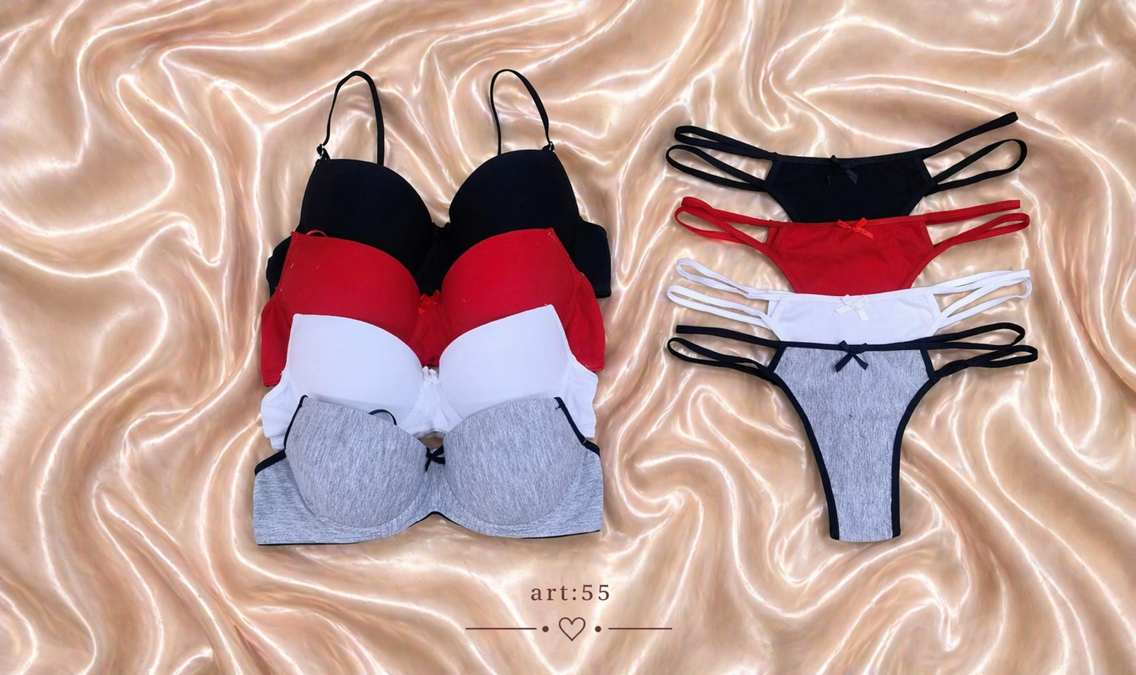 Conjunto tasa soft de algodón con colaless.