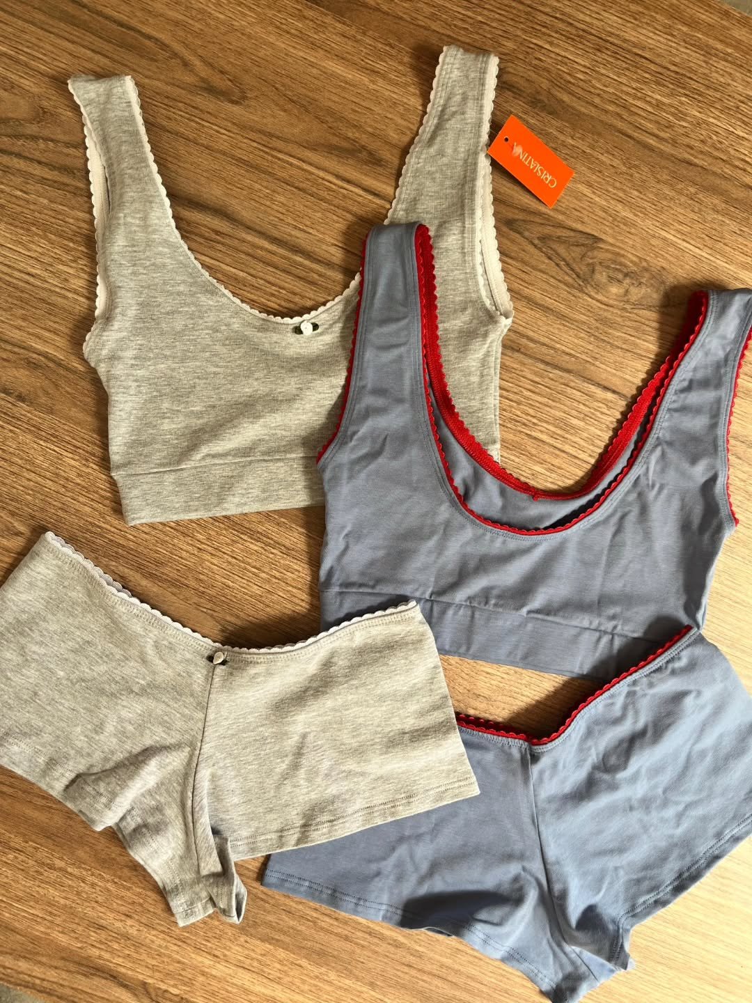 Conjunto deportivo con culotte.