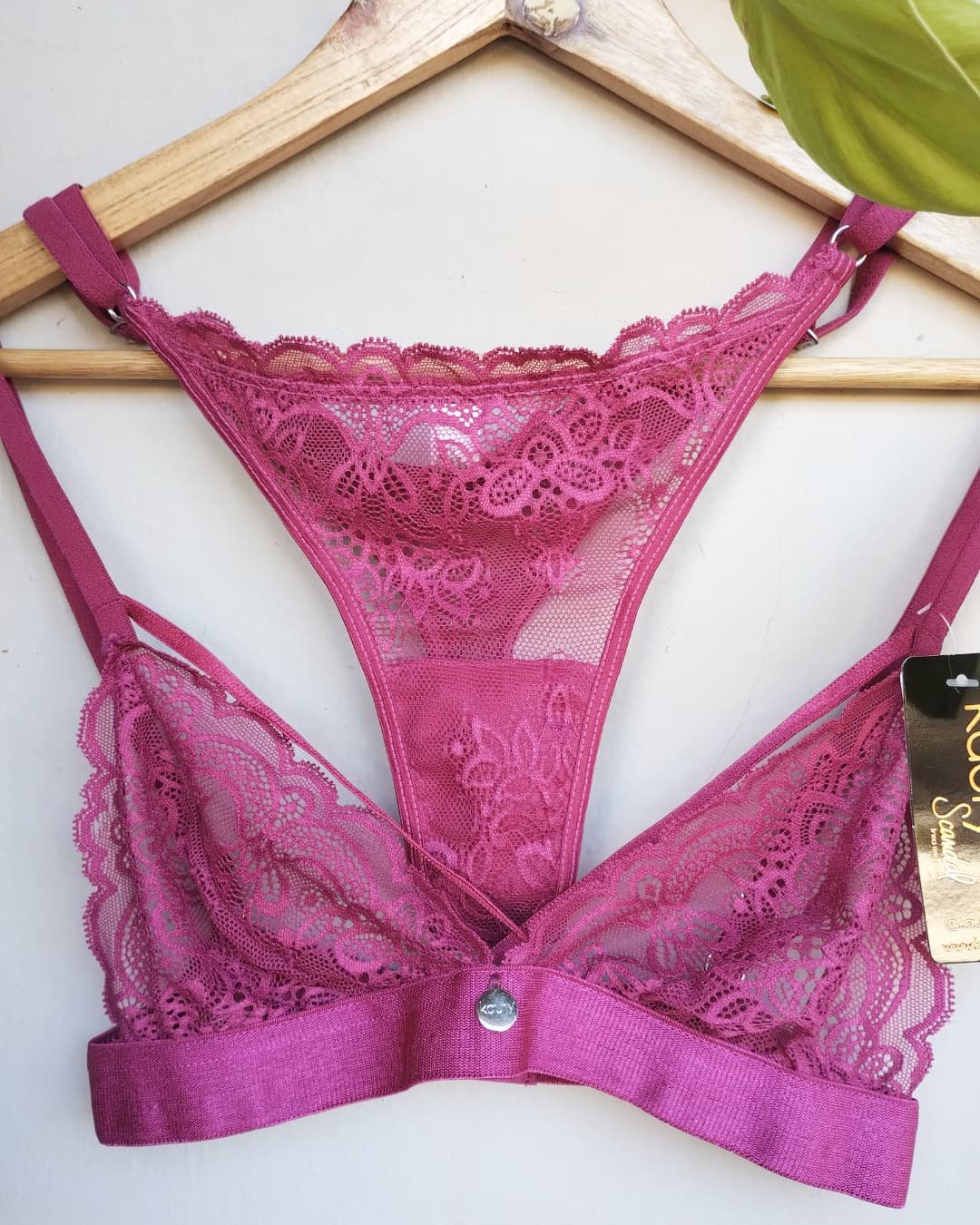 Conjunto brallet doble tiras con colaless regulable.