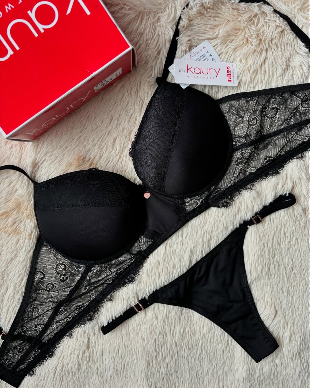 Conjunto bustier de microfibra y puntilla con reg.