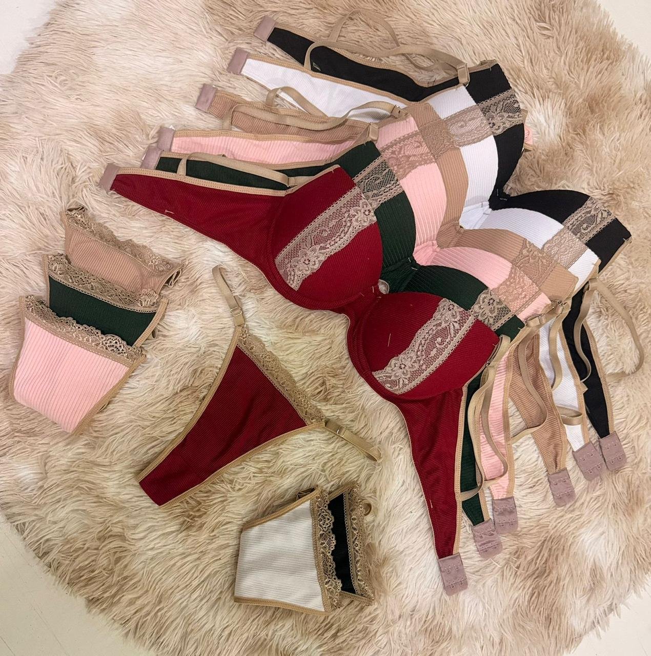 Conjunto tasa soft de Morley  con puntilla ancho , colaless regulable.