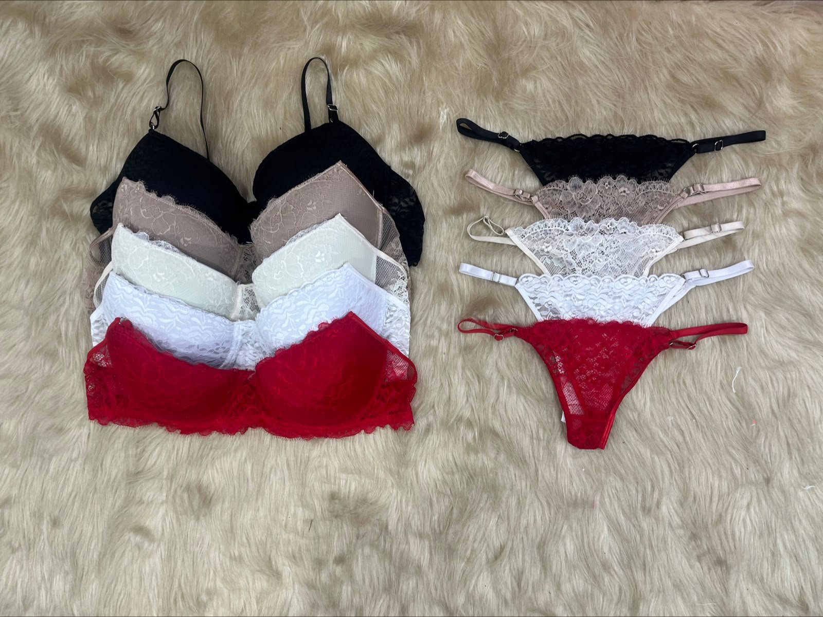 Conjunto tasa soft de encaje con bustier   less regulable  , x12.